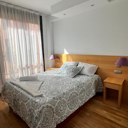Samaniego Suite, Airport, Ifema Turistico Мадрид Экстерьер фото