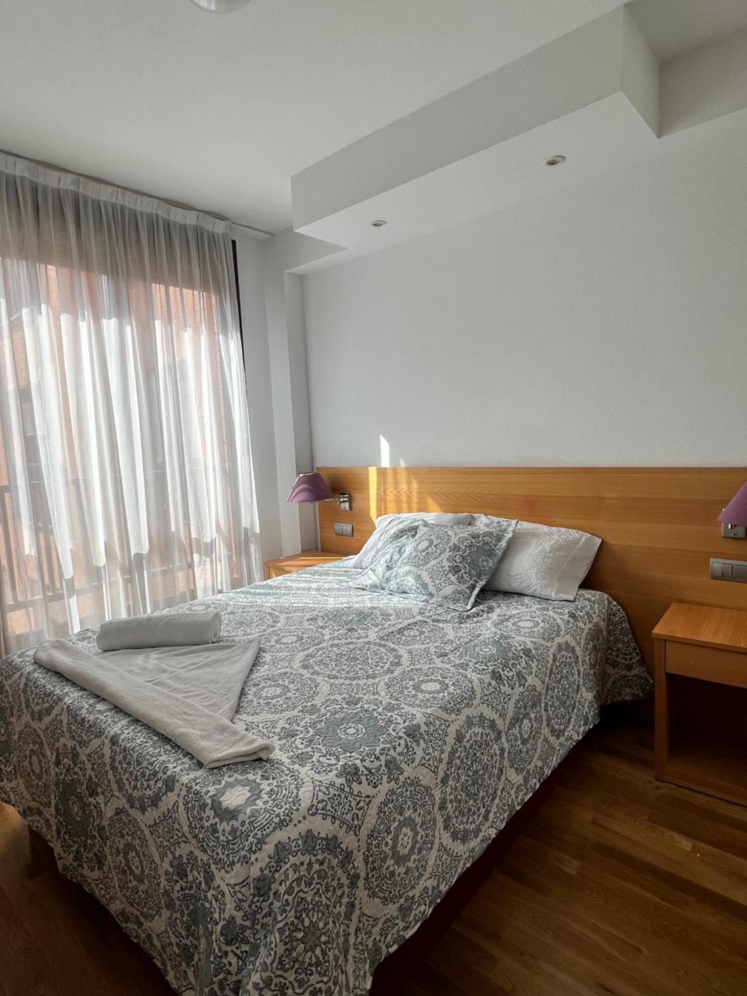 Samaniego Suite, Airport, Ifema Turistico Мадрид Экстерьер фото